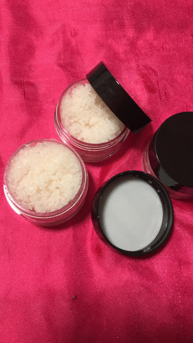 Coconut lip scrub